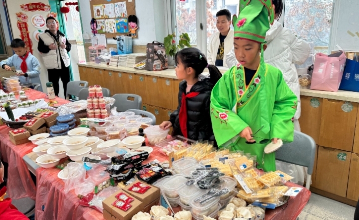 完美体育官网当美食文明遇上普法流传 上城凯旅这个美食节有新意(图1)